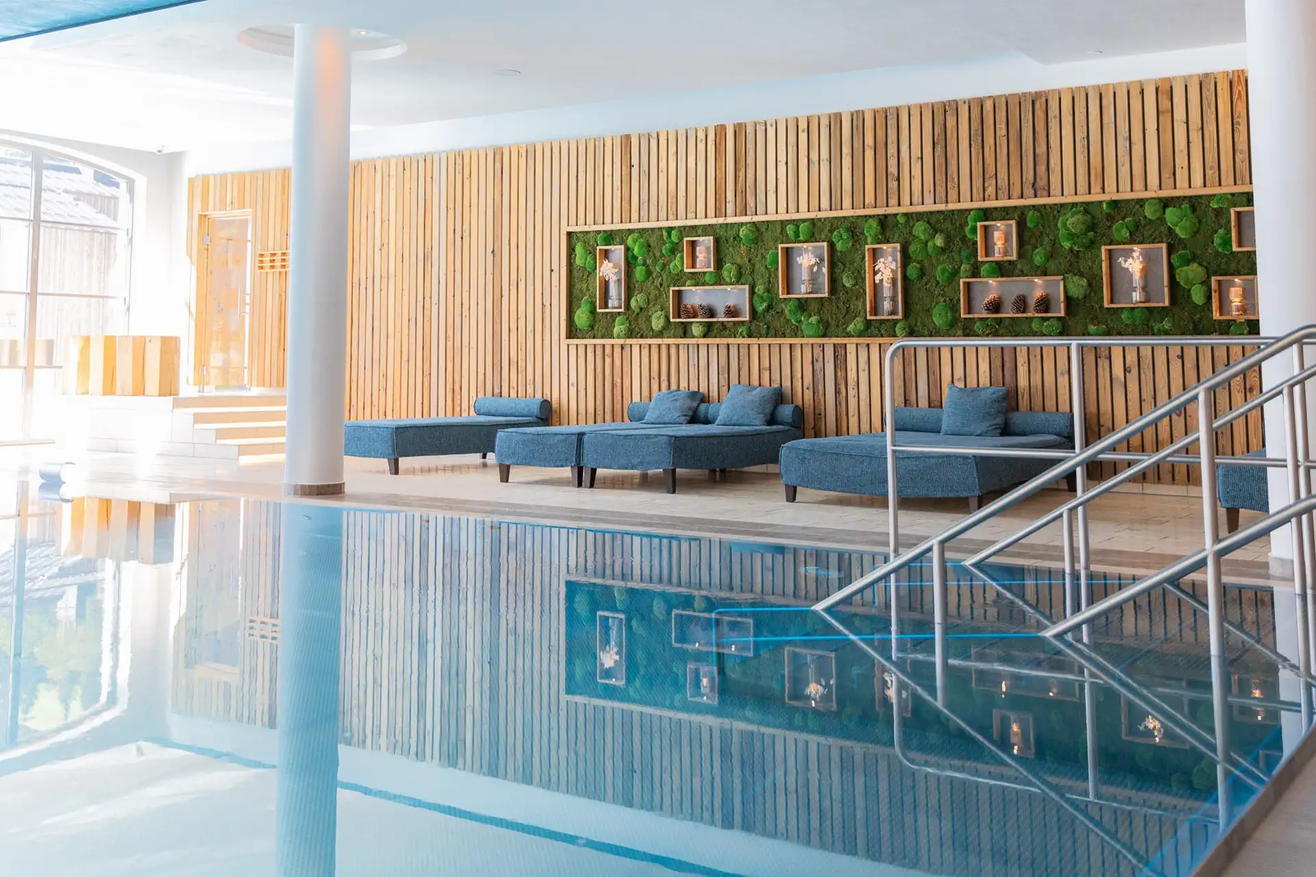 Wellnesshotel-Nesslerhof-Groarl -Salzburg-Nesslerhof-Indoorpool-01
