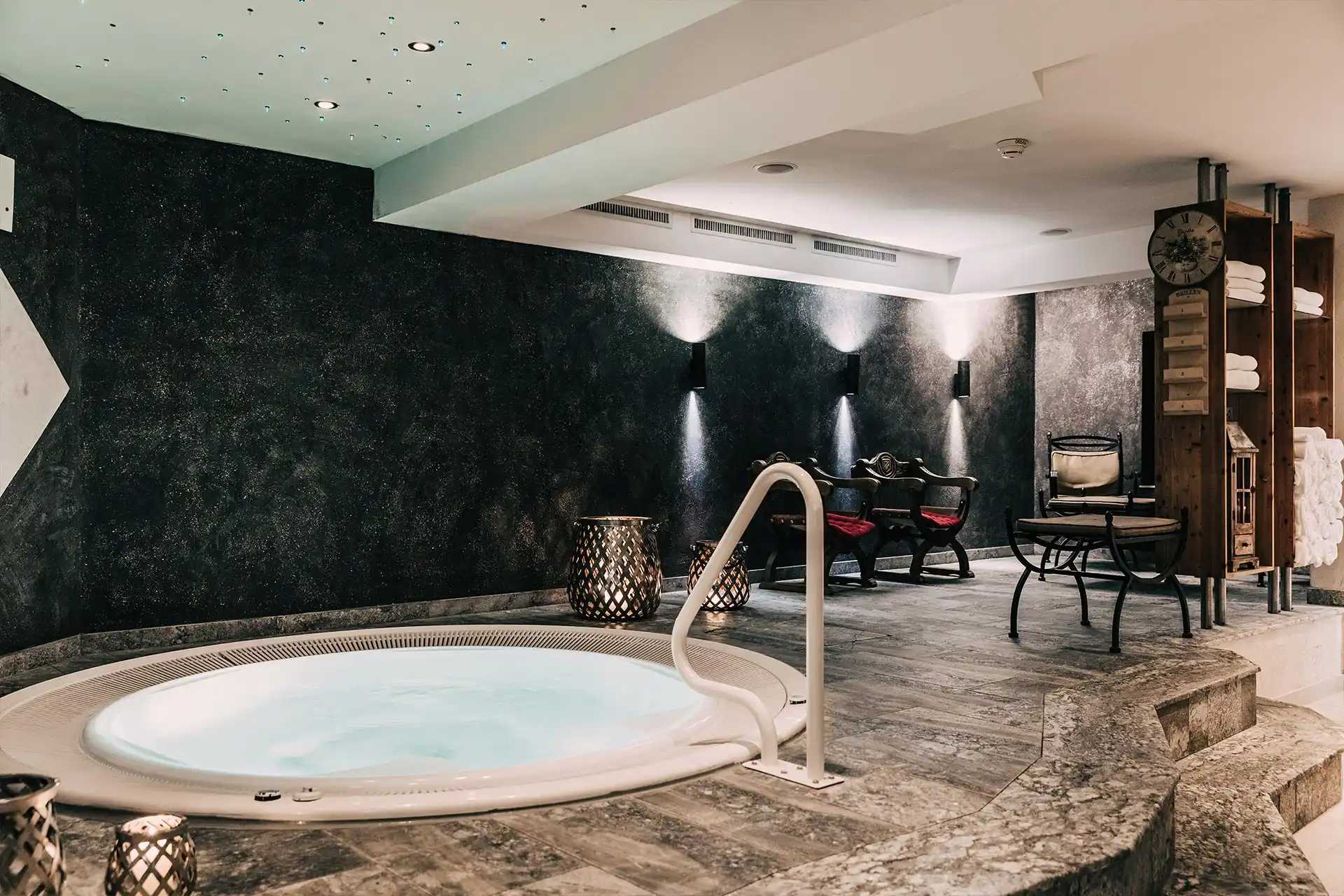 Whirlpool Adults Only · 36 °C · nicht veröffentlicht · Beheizt Ja · im Hotel Klosterbräu · Tirol · Österreich