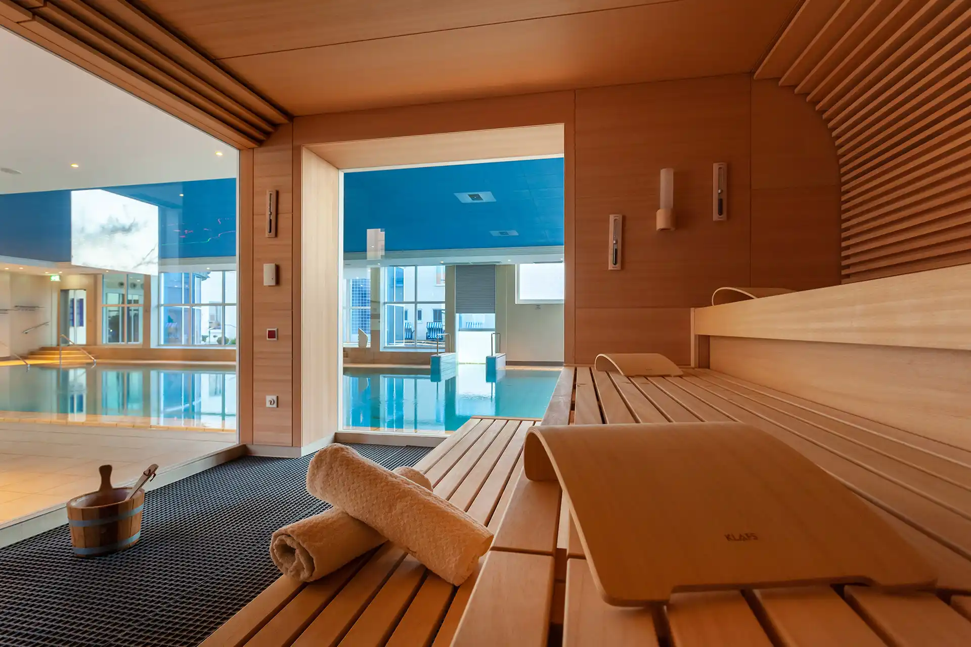 Textil Sanarium Poolblick · 50–60 °C · Luftfeuchtigkeit 40–60 % · Textilfrei Nein · im Strandhotel Georgshöhe  · Niedersachsen · Deutschland