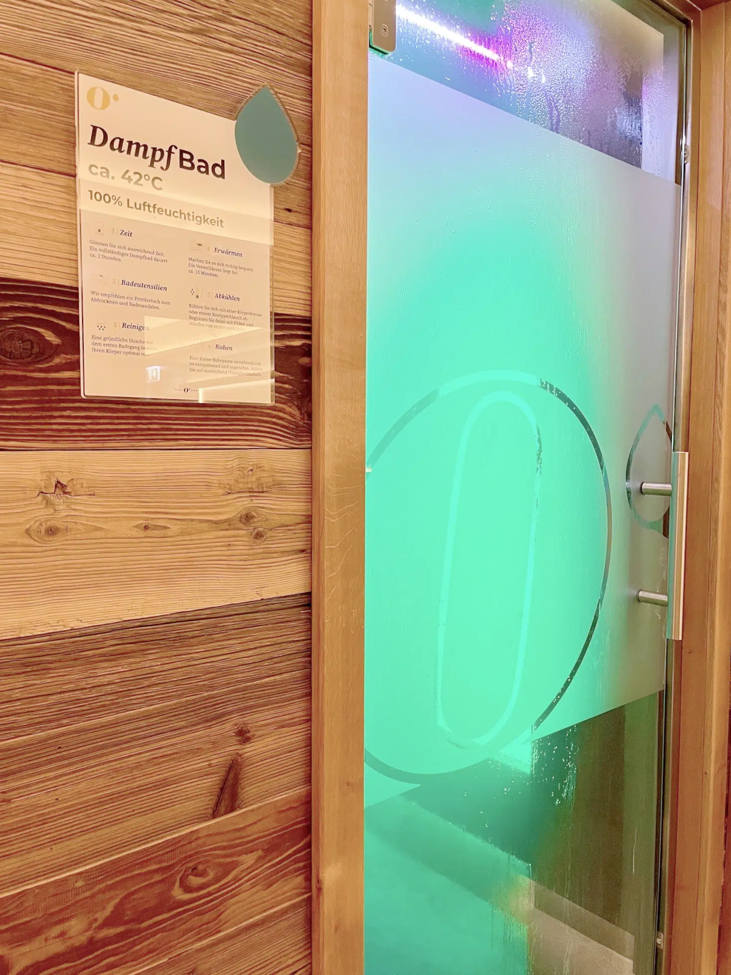 Dampfbad · 40–45 °C · Luftfeuchtigkeit 80–100 % · Textilfrei Ja · im Wellnesshotel Ortner`s Resort  · Bayern · Deutschland